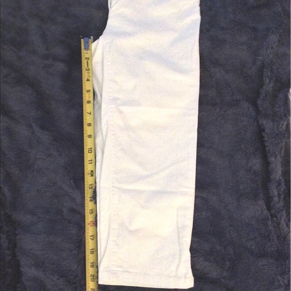 1pr.Women’s Petite Capri’s - Picture 3 of 6